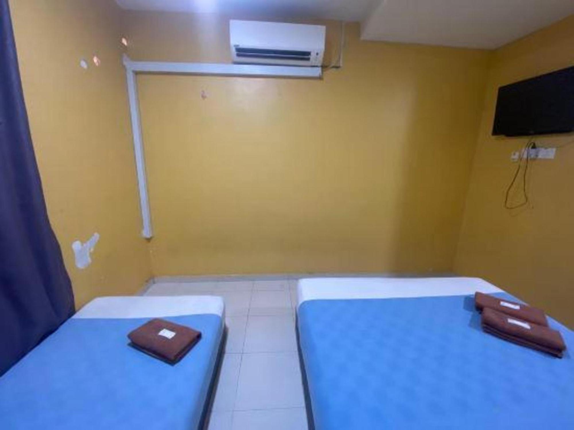 Oyo 91065 Hotel De Anjung Muadzam Shah Extérieur photo